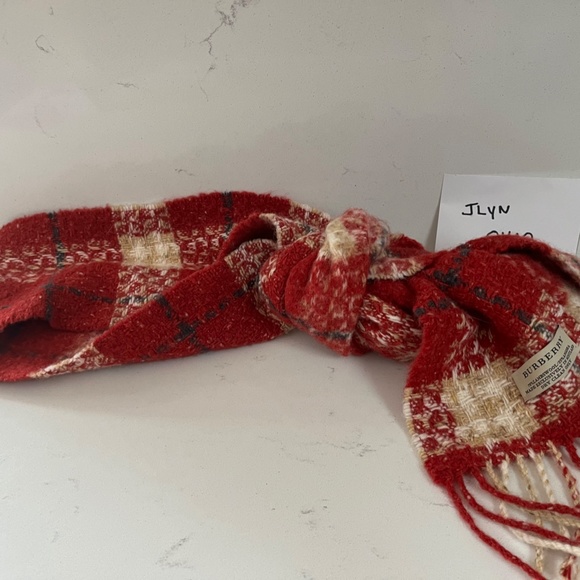 💯 Authentic Burberry Plaid Scarf, Burberry scarf, Men Burberry, Women Burberry - Picture 1 of 5